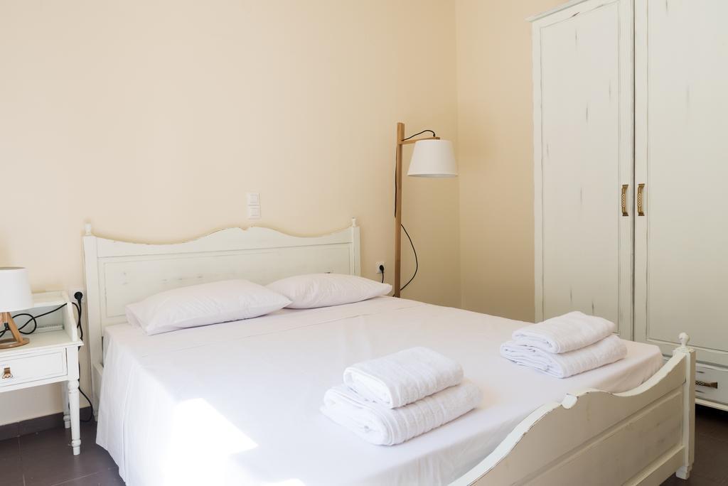 Elounda Sea Suites Exterior photo